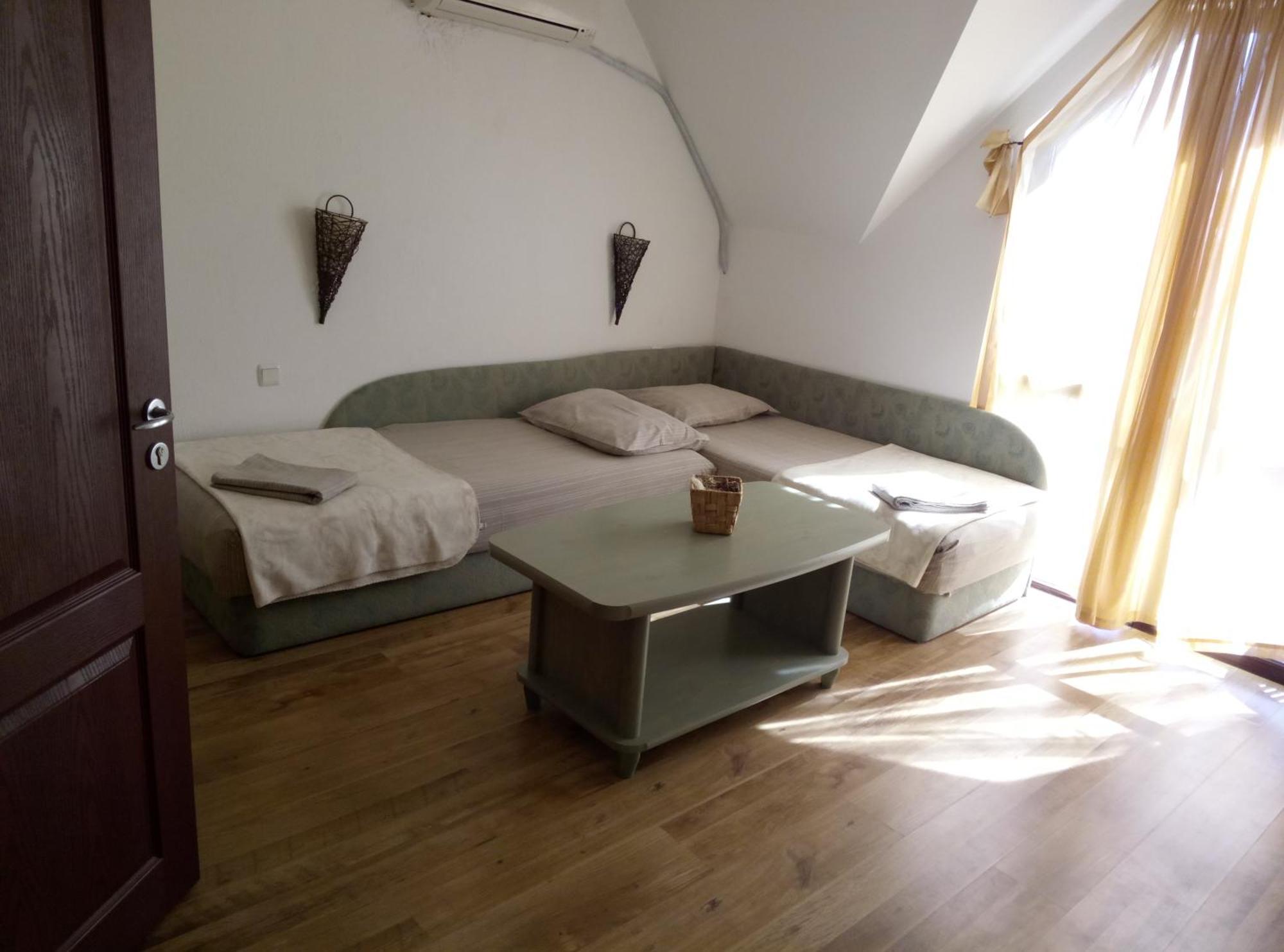 Family Hotel Bellehouse チェルノモレツ 部屋 写真